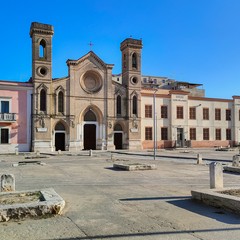 Piano delle Fosse di Cerignola e chiesa di San Domenico