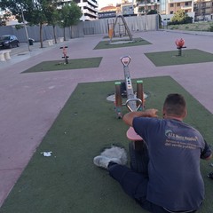 Ripristinate le giostrine al parco di via San Ferdinando