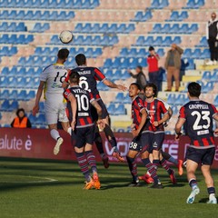 Audace Cerignola, stop e rammarico: vince il Crotone 2-1