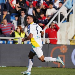 Audace Cerignola, stop e rammarico: vince il Crotone 2-1