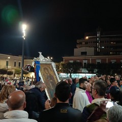 La Madonna di Ripalta ritorna in città: strade colme di gente a Cerignola