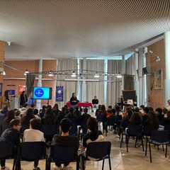 Prevenire il bullismo a scuola jfif