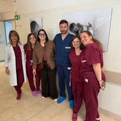 La donazione della fotografa cerignolana Carmela Dellerma all'ospedale Tatarella