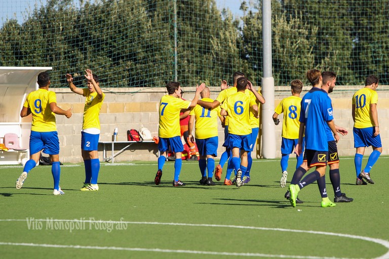 Esultanza Gioventu Calcio Cerignola. <span>Foto Vito Monopoli</span>