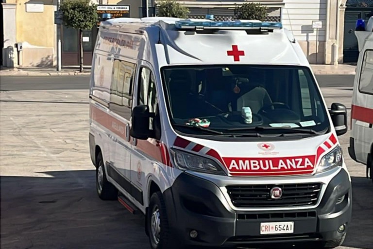 ambulanza croce rossa