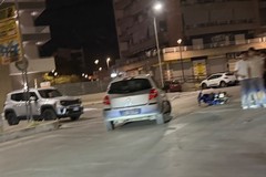 Scooter a terra alla rotonda di Via Giovanni Falcone