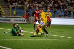 Pari a reti inviolate: finisce 0-0 il derby Cerignola - Foggia