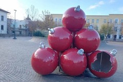 Vandalizzate installazioni natalizie in Piazza della Repubblica a Cerignola