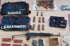 I carabinieri scoprono armi e munizioni nascoste nelle campagne di Cerignola
