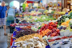 Fabio Ciconte a Cerignola racconta i “misteri” di frutta e verdura