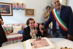 A Cerignola nonna Filomena Pezzella ha compiuto 100 anni