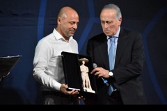 Il DS di Audace Cerignola Elio Di Toro premiato al Gran Galà del calcio abruzzese