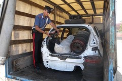 Riciclaggio di autovetture, tre arresti a Trinitapoli