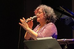 Teatro pieno, applausi e richieste di bis per lo spettacolo "Armonie del Cuore" a Cerignola