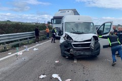 Due furgoni coinvolti in un incidente sulla SS16 nei pressi di Barletta