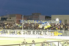 Stadio Monterisi in festa: cori e coreografie per sostenere l’Audace Cerignola contro il Foggia
