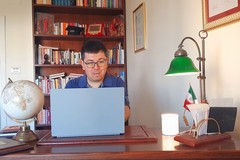 Nicola D’Andrea, il prof-scrittore di Cerignola, racconta il “firmacopia a domicilio”