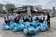 McDonald’s Cerignola: i dipendenti ripuliscono la zona dai rifiuti
