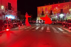 Brilla il centro storico di Cerignola: inaugurato il “Natale nel Borgo” a cura di Neverland