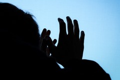 Abusi sessuali ripetuti sulla figlia, 18 anni di reclusione per un residente di Cerignola