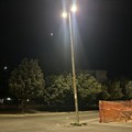 Palo a rischio crollo su viale Fra Daniele: quanto bisognerà aspettare?