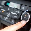 Multa aria condizionata in macchina: cosa stabilisce il Codice della Strada sull’uso del climatizzatore