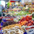 Fabio Ciconte a Cerignola racconta i “misteri” di frutta e verdura