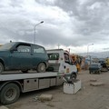 Quaranta carcasse di automobili abbandonate a Borgo Mezzanone