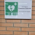 Installato defibrillatore in ricordo di Francesco Carnevale, avvocato di Cerignola prematuramente scomparso