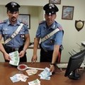 Spendono banconote false nel Livornese, arrestati