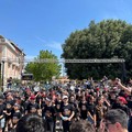 “Marconi Rock” conquista Piazza della Repubblica: musica, inglese e inclusione accendono il centro cittadino