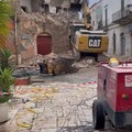 Cominciati i lavori di demolizione del palazzo Campaniello in Via Don Minzoni a Cerignola
