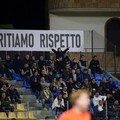 “Meritiamo rispetto”: lo striscione dei tifosi al Monterisi di Cerignola