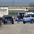 Scontro sulla SP2 (ex SP231) tra camion e auto della Polizia