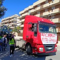 Migliaia in strada, negozi chiusi e camion in corteo: Cerignola si ferma e alza la voce