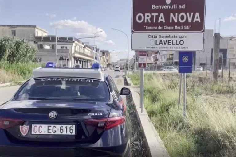 Carabinieri a Orta Nova