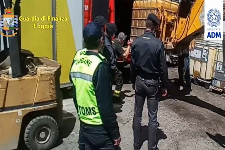 cessione gasolio  ai Vigili del Fuoco di Foggia