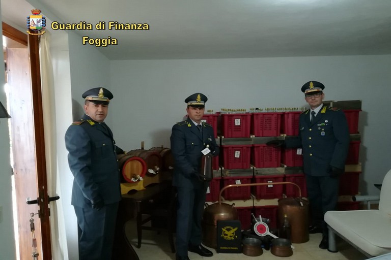 Sequestro opificio a Vieste