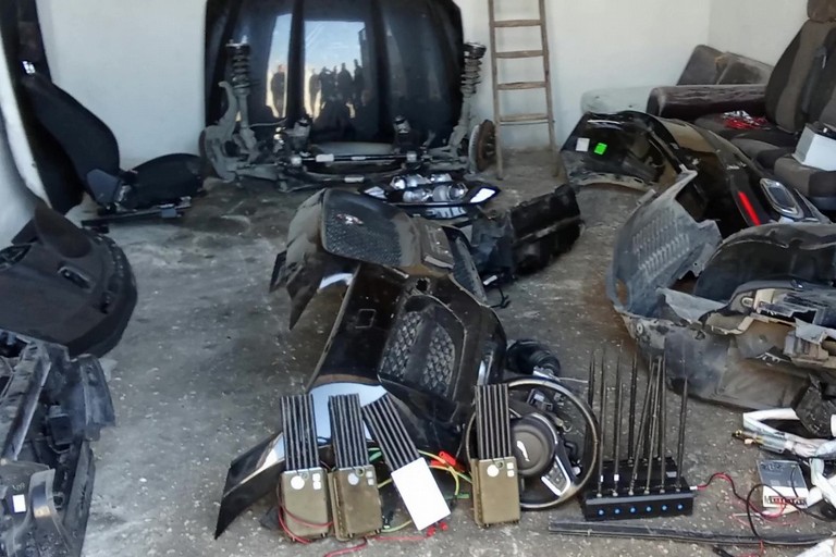 Furti di auto e riciclaggio a Cerignola
