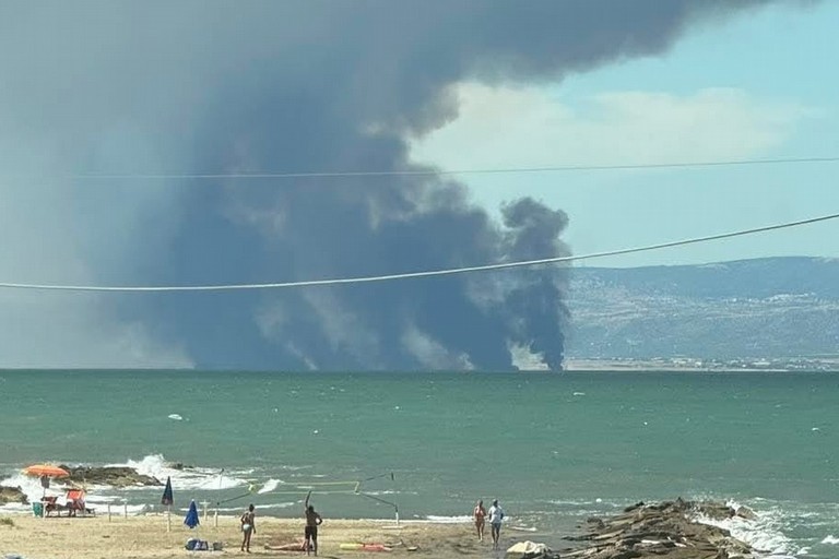 Incendio a Manfredonia