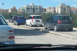 invasione pista ciclabile. <span>Foto Antonio Dilorenzo</span>