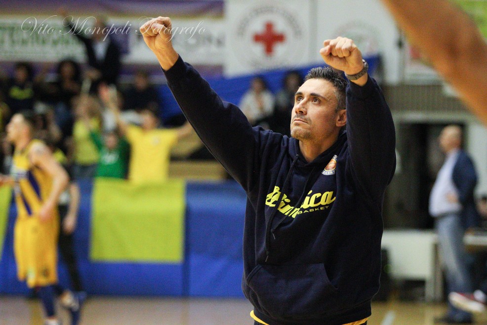 OLIMPICA BASKET CERIGNOLA VS CASTELLANO UDAS BASKET. <span>Foto Vito Monopoli</span>