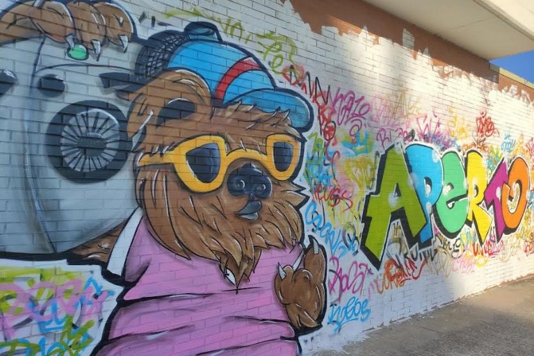 Spazio Aperto murale di ingresso