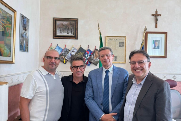 splendido e specchio