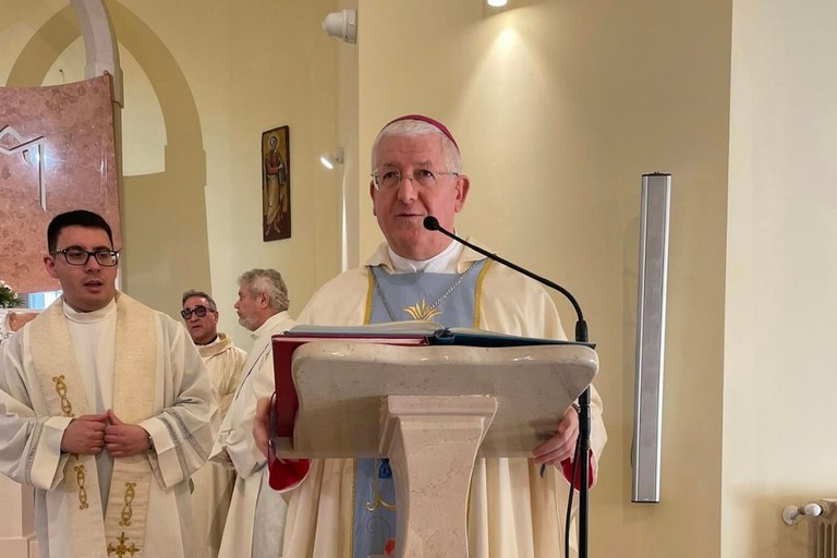 Vescovo per la Madonna della Ripalta